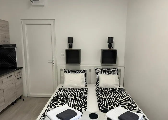 Mano Studios Budapest II